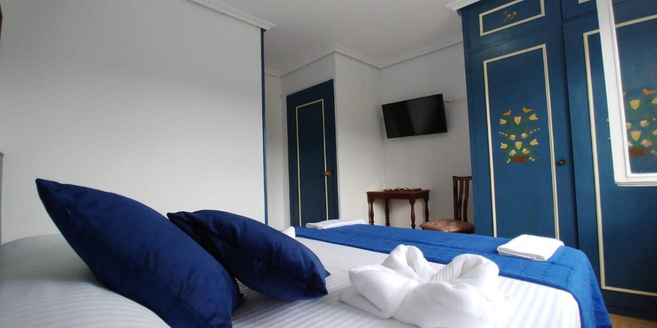 Hostal & Restaurante Miralpas Villegar Esterno foto