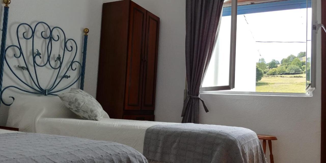 Hostal & Restaurante Miralpas Villegar Esterno foto