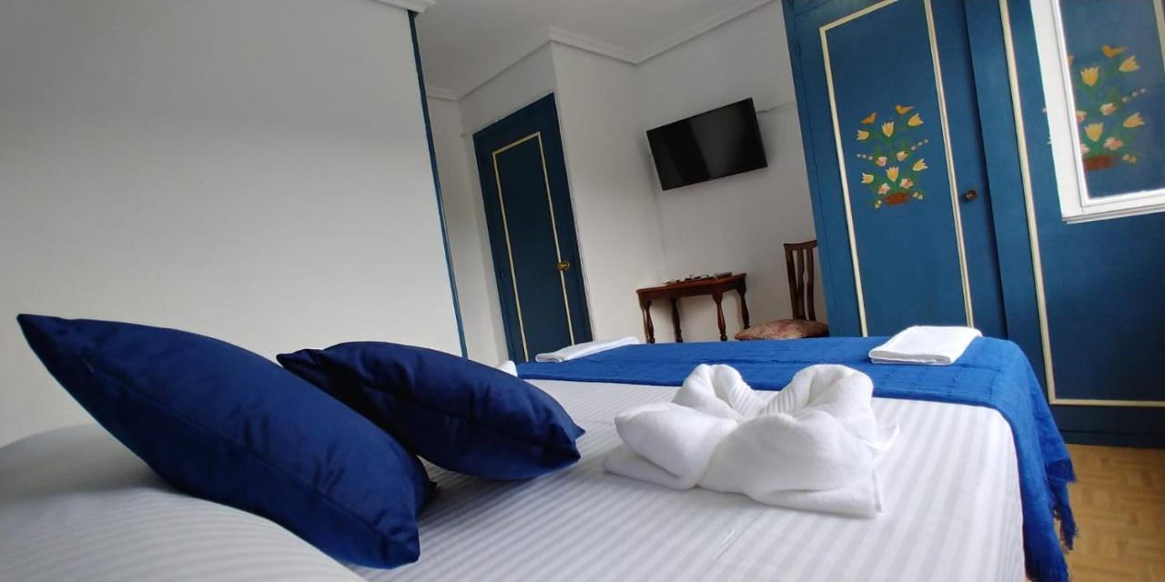 Hostal & Restaurante Miralpas Villegar Esterno foto